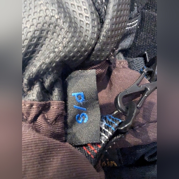 Winter Gloves 2 pairs Gray Gordini & Au Clair Black NWOT Size Jr S (7) - Picture 5 of 14